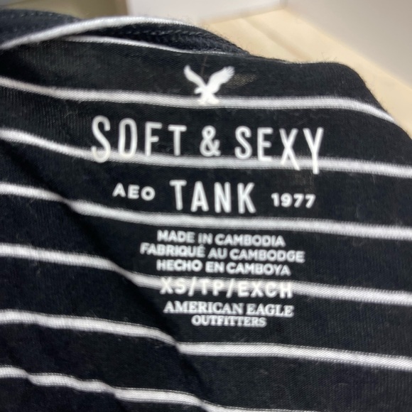 American Eagle Outfitters Black and White Buttoned Tank Top - Picture 3 of 3